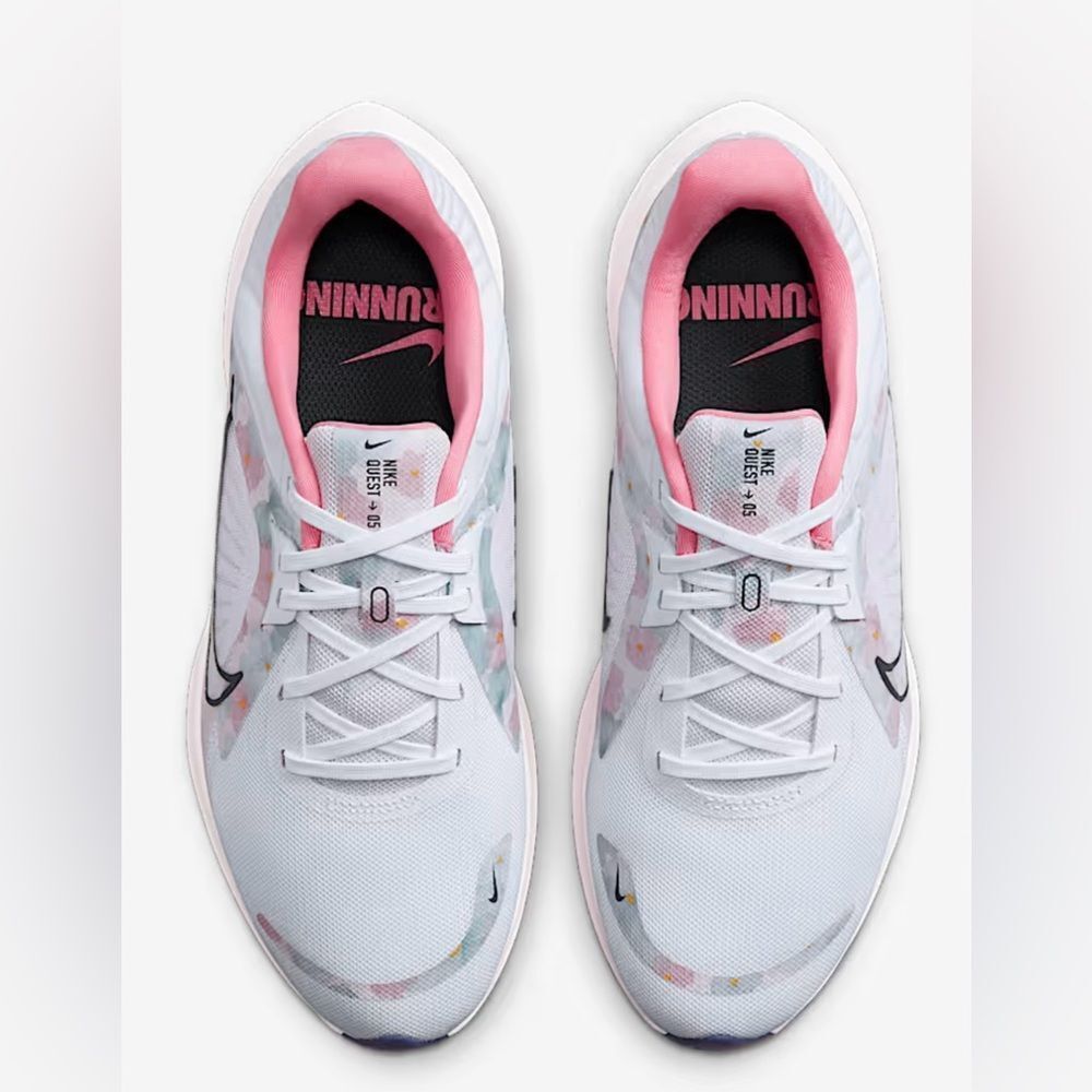 Nike Women’s Quest 5 Premium Road Running sneakers size 7,5 new - Picture 12 of 13